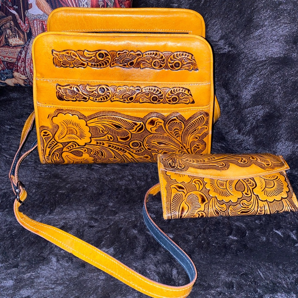 NWOT Floral Tooled Tan Leather Bag and wallet Set
